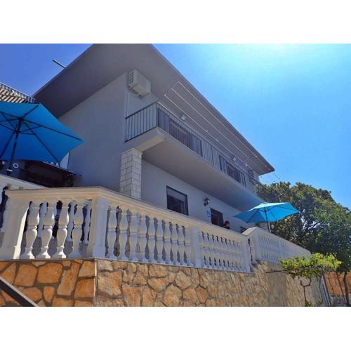 Apartments in Baric Draga 38513