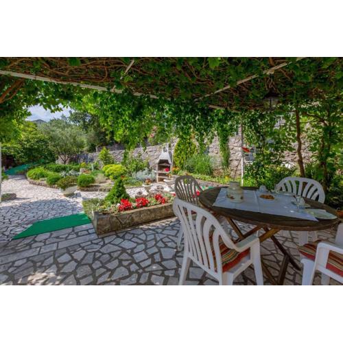 Apartments in Crikvenica 14100