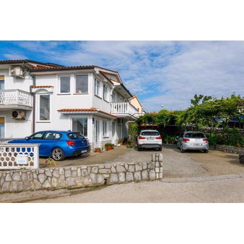 Apartments in Krk/Insel Krk 38631