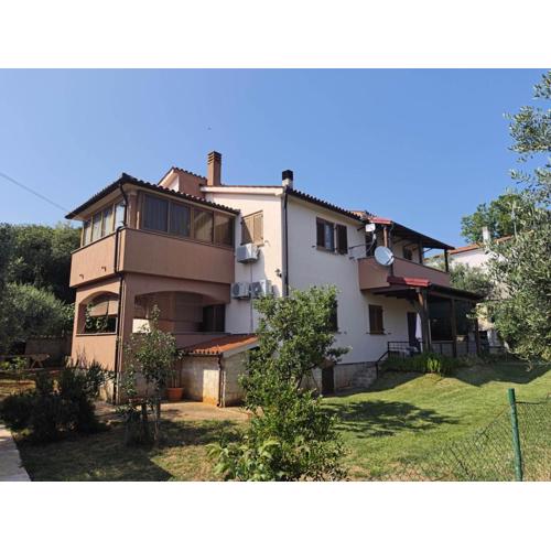 Apartments Iva
