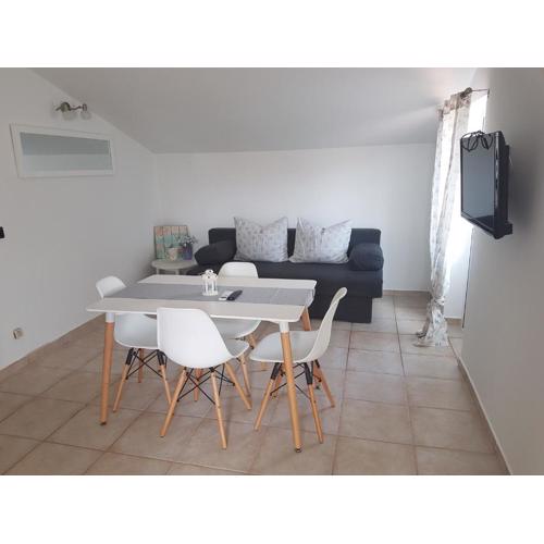 Apartments Jabuka