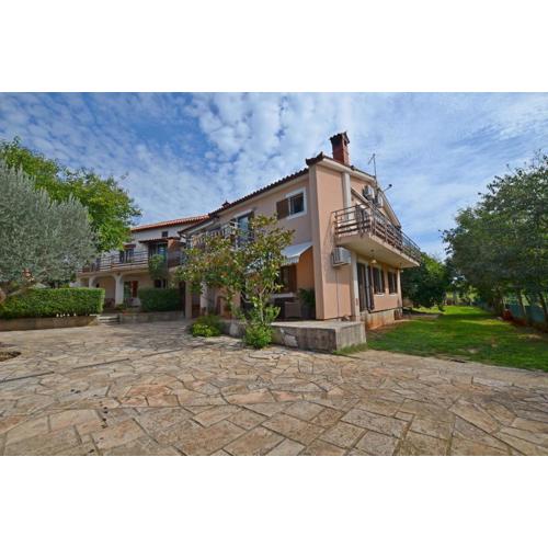 Apartments Josip