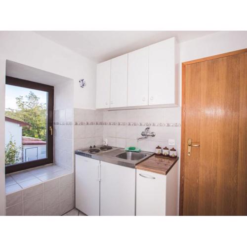 Apartments Jug - Studio Apartment with Balcony