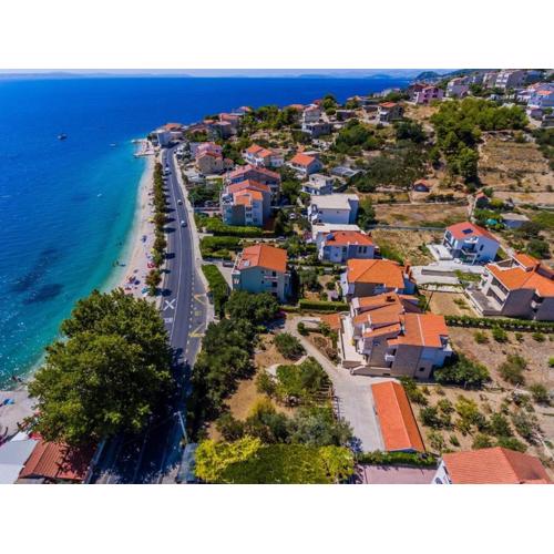 Apartments Jure with Sea View