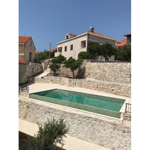 Apartments Kralj Ana