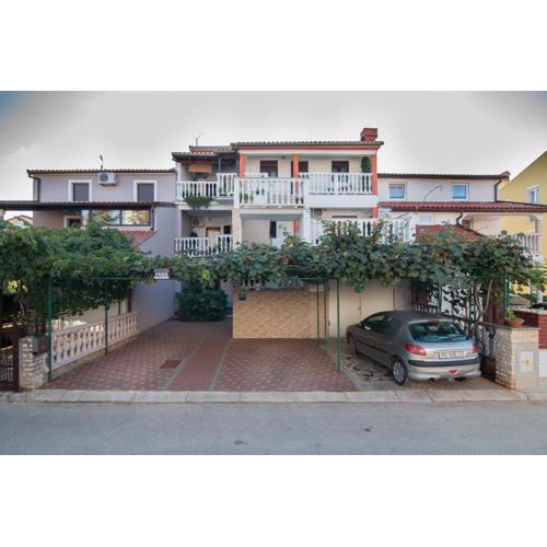Apartments Kristina Fazana A