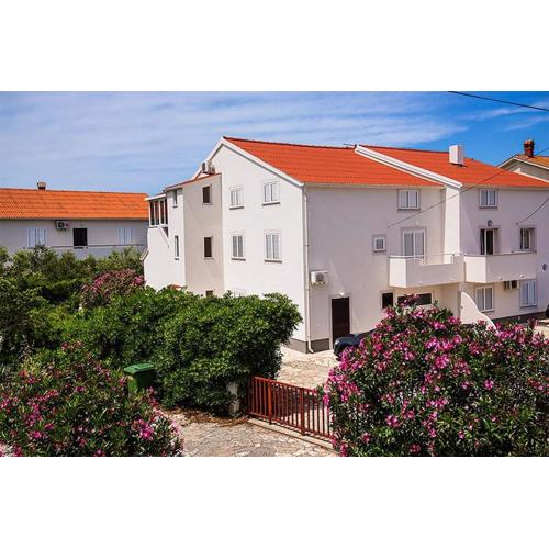 Apartments Krneta