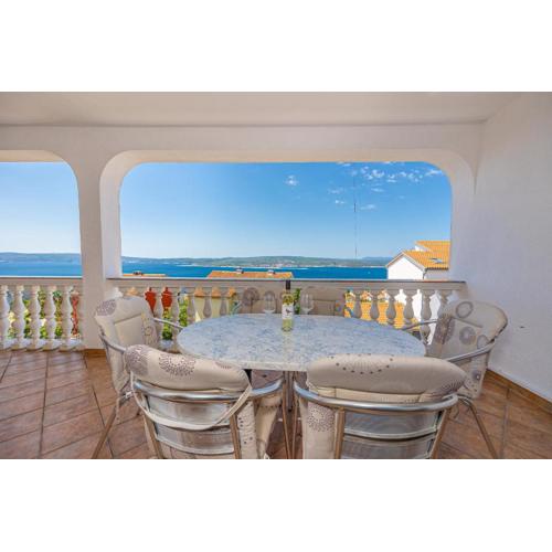 Apartments Lacic 2