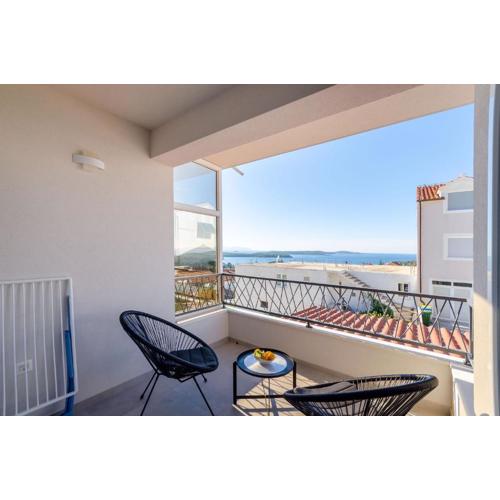 Apartments Lanterna Hvar