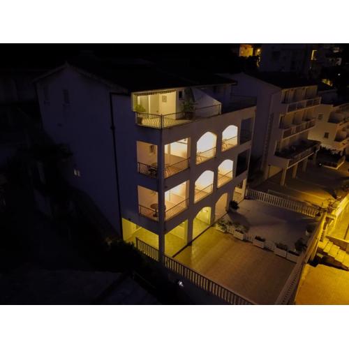 Apartments Larus