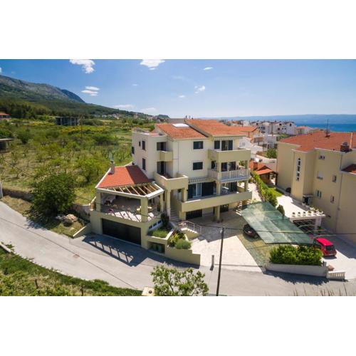 Apartments Leon