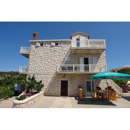 Apartments Leontina