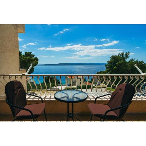 Apartments Lovre
