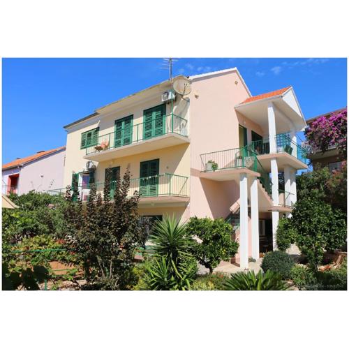 Apartments Lujo