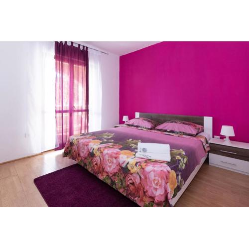 Apartments Luka