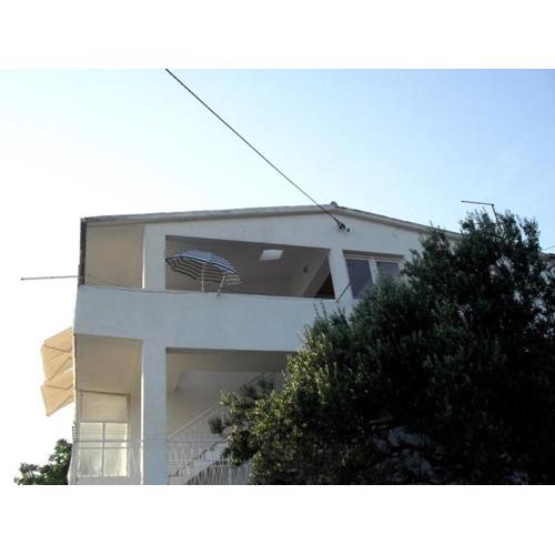 Apartments Maestral