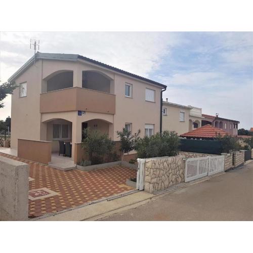 Apartments Mandre Vito