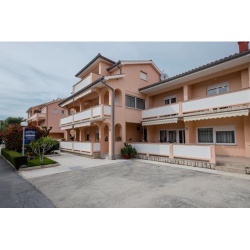 Apartments Mar