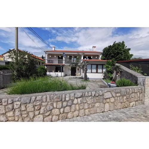 Apartments Mare Jadranovo