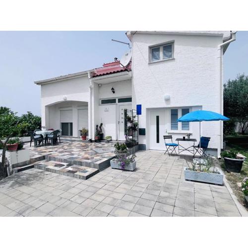 Apartments Maria with big garden - TA Leut Agency