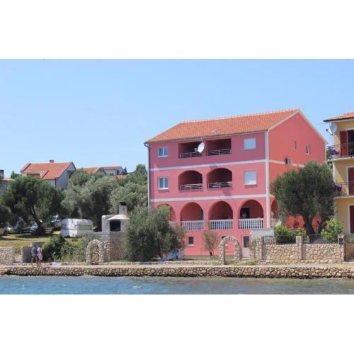 Apartments Marija - Maslenica - first line to the sea