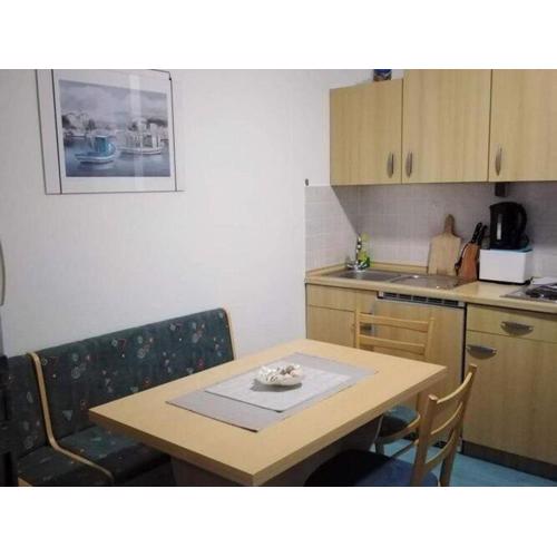 Apartments Marija - One Bedroom Apartment with Balcony and Sea View uti A2