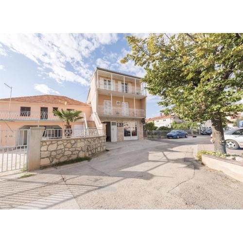 Apartments Marinko
