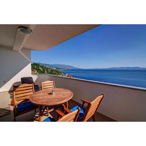 Apartments Maris Senj 2