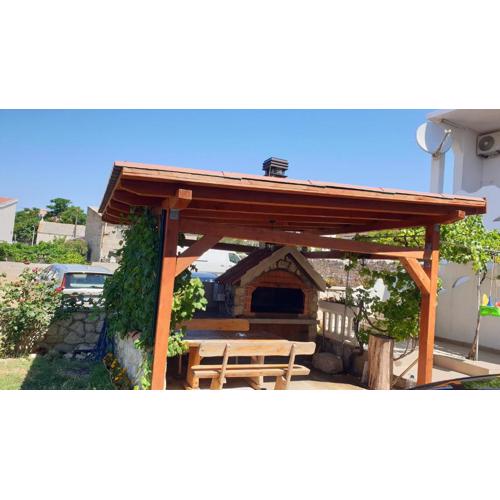 Apartments Milka Pag