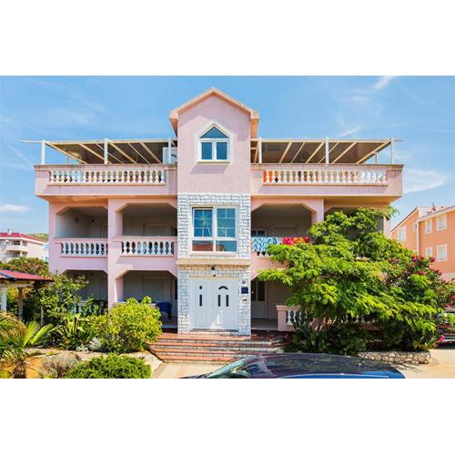 Apartments Mirjana - Stara Novalja