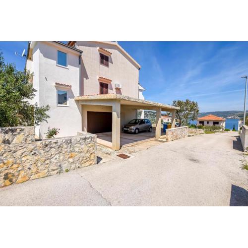 Apartments Mirta