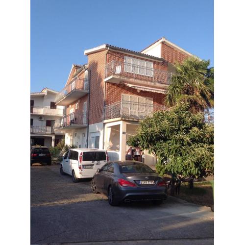Apartments More