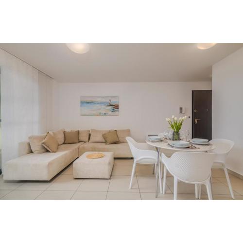 Apartments Navis near the Sea