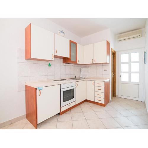 Apartments Neva- One Bedroom Apartment