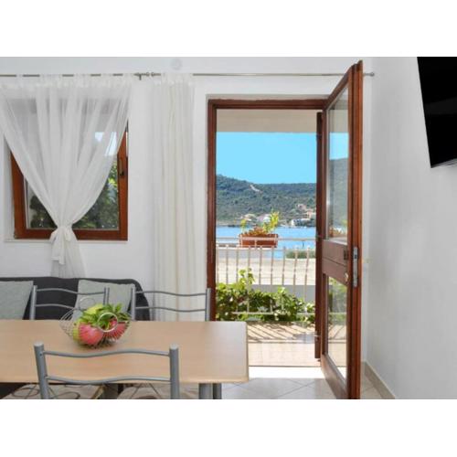 Apartments Nina - One Bedroom Apartment with Balcony A2