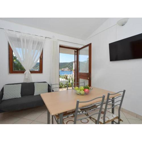 Apartments Nina - Two Bedroom Apartment with Balcony A3