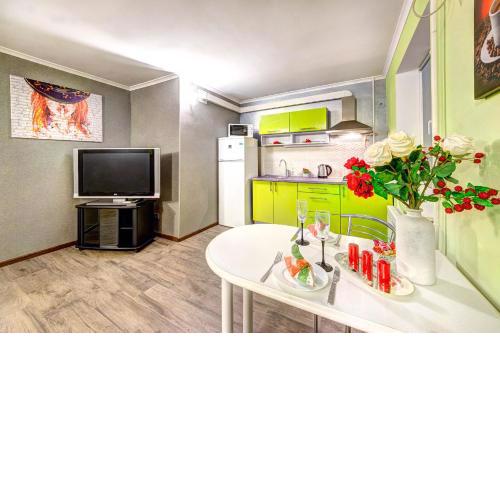 Apartments on Klovsky descent 20
