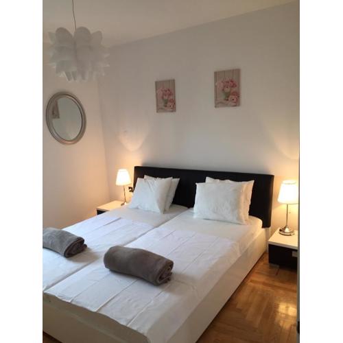 Apartments Papalinna 2 By Moro