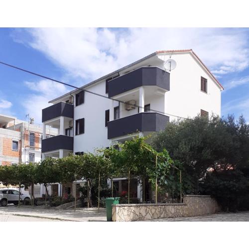 Apartments Parać
