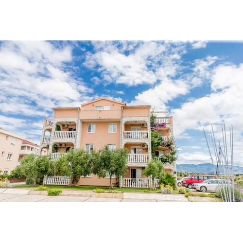 Apartments Peris Resort
