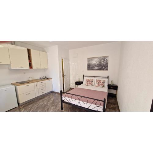 Apartments Petar Komiza