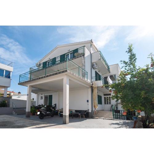 Apartments Polly