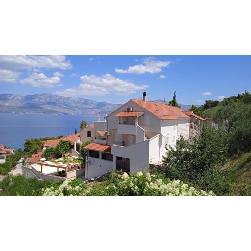 Apartments Postira Brač
