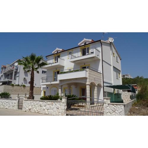 Apartments Primosten