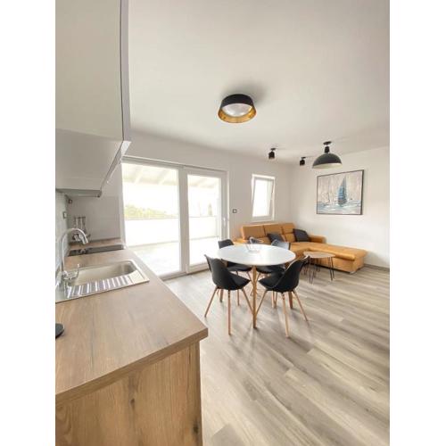 Apartments Puntica 2+1 person Rab