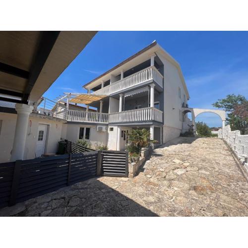 Apartments Regi - Marin