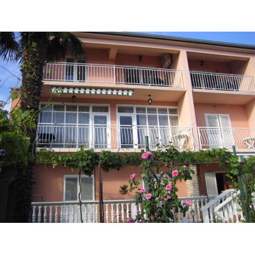 Apartments Renato