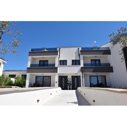 Apartments Rismondi 37E