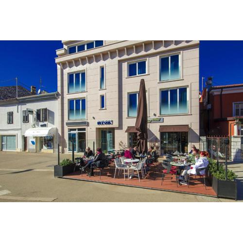 Apartments Riva-Interauto