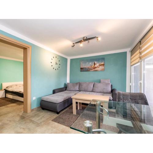 Apartments Robi & Kristina - One Bedroom Apartment with Terrace A3